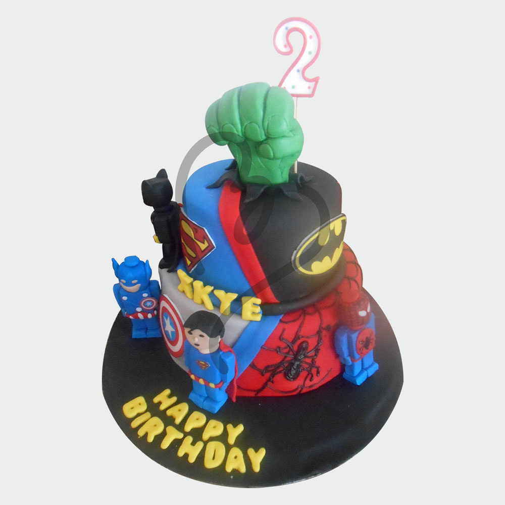 SUPERHERO 18